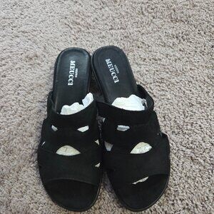 Black slip in sandals Sesto Meucci size 9 Made in Italy
